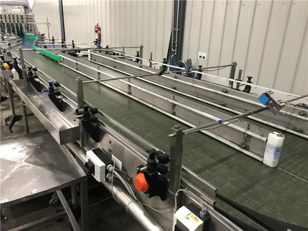 mesa-de-acumulacion-de-banda-modular-inox-l-4-05-m-a-1-30-m