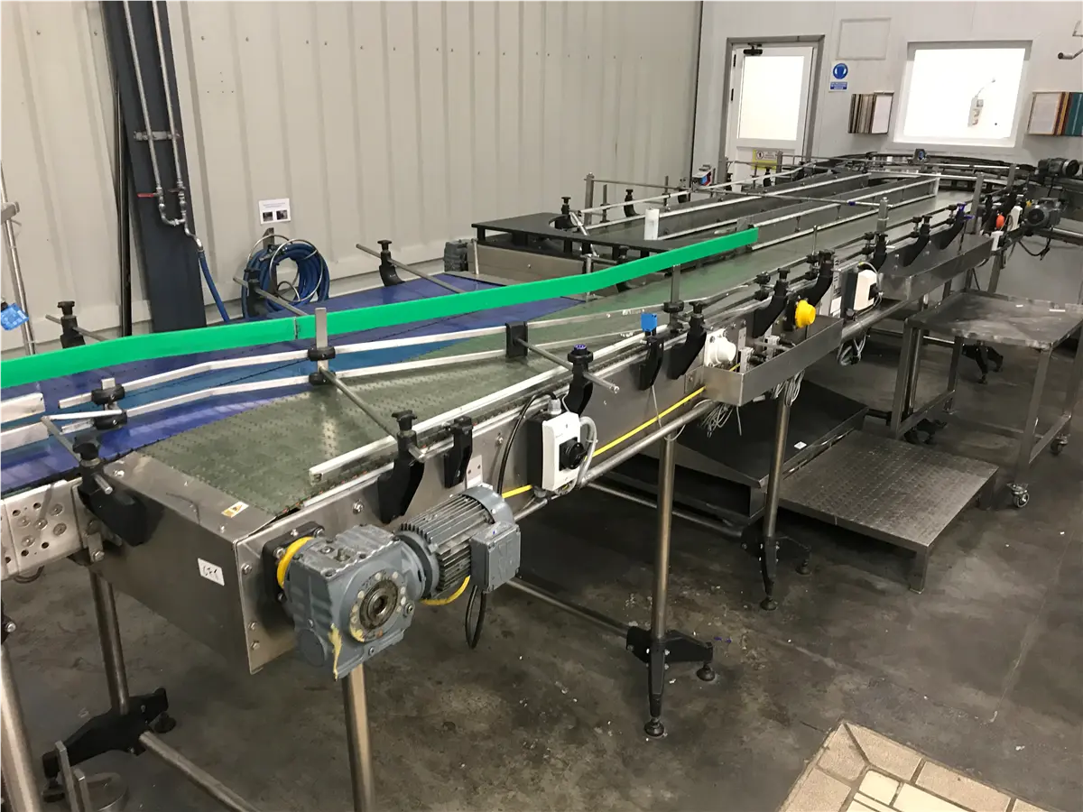 mesa-de-acumulacion-de-banda-modular-inox-l-4-05-m-a-1-30-m