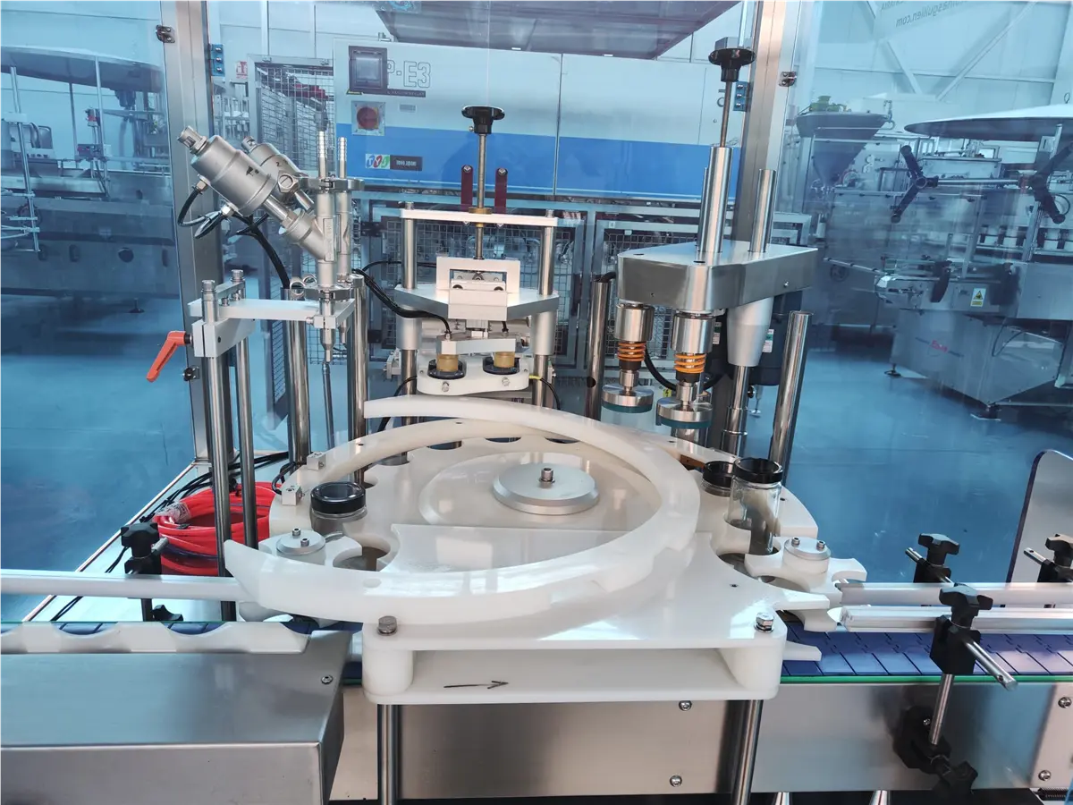 machine-automatique-de-remplissage-et-capsuleuse-techmi