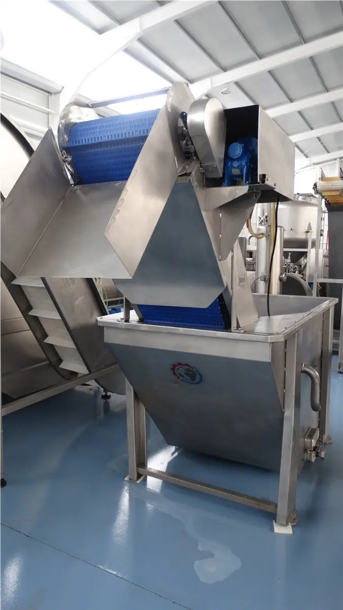 elevador-de-banda-modular-con-palas-y-balsa-inox-descarga-2-35-m