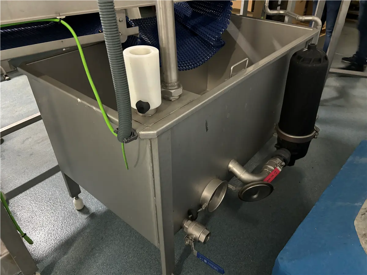 cinta-transportadora-de-banda-modular-con-curva-y-lavado