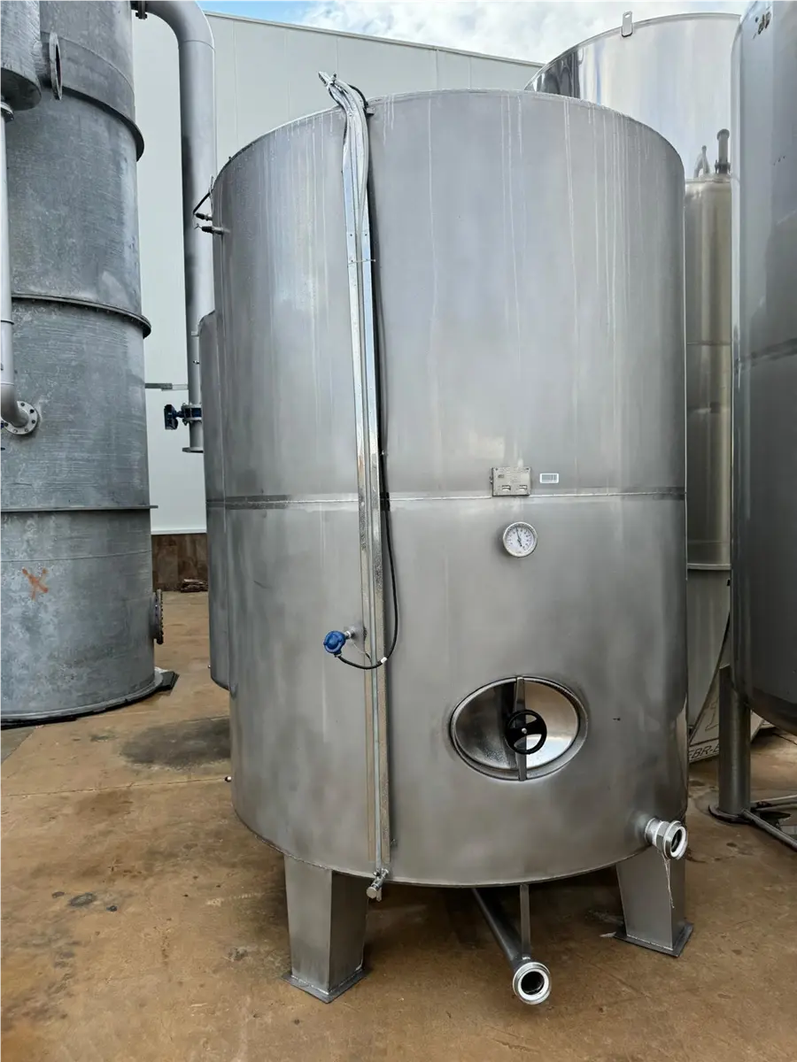 deposito-vertical-fondo-conico-8-000-l-inox-1
