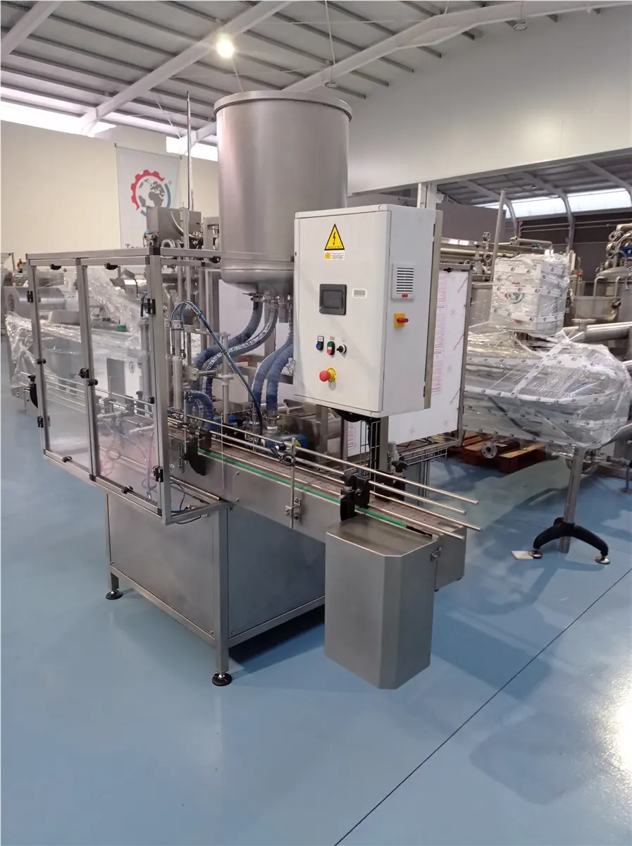 llenadora-de-4-pistones-tomas-guillen-inox