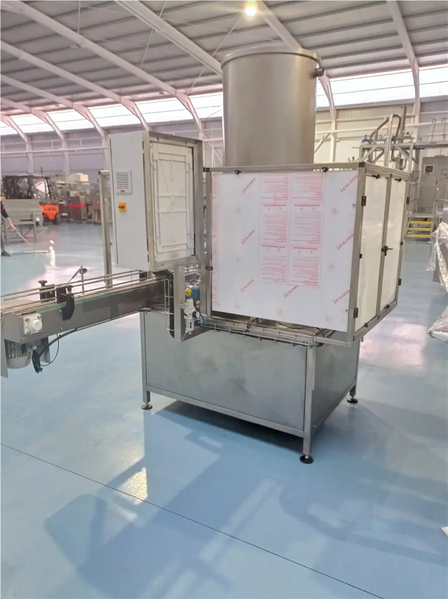 llenadora-de-4-pistones-tomas-guillen-inox