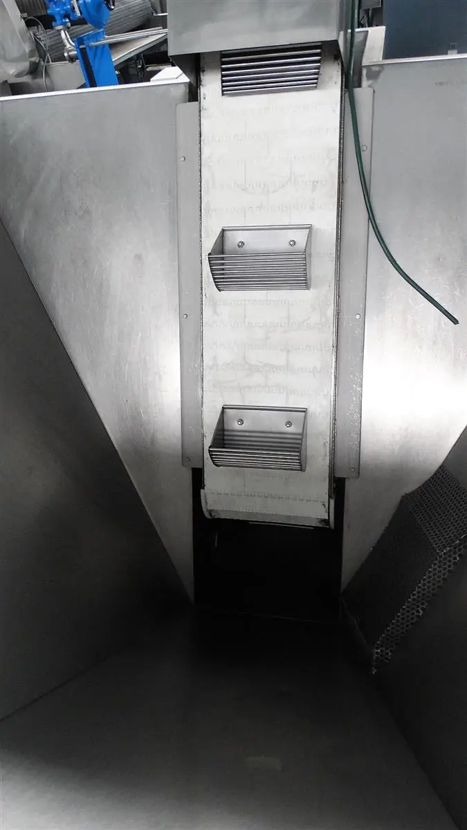 /s-s-ezma-bucket-elevator-with-hopper.-unload--1.59-m.-3