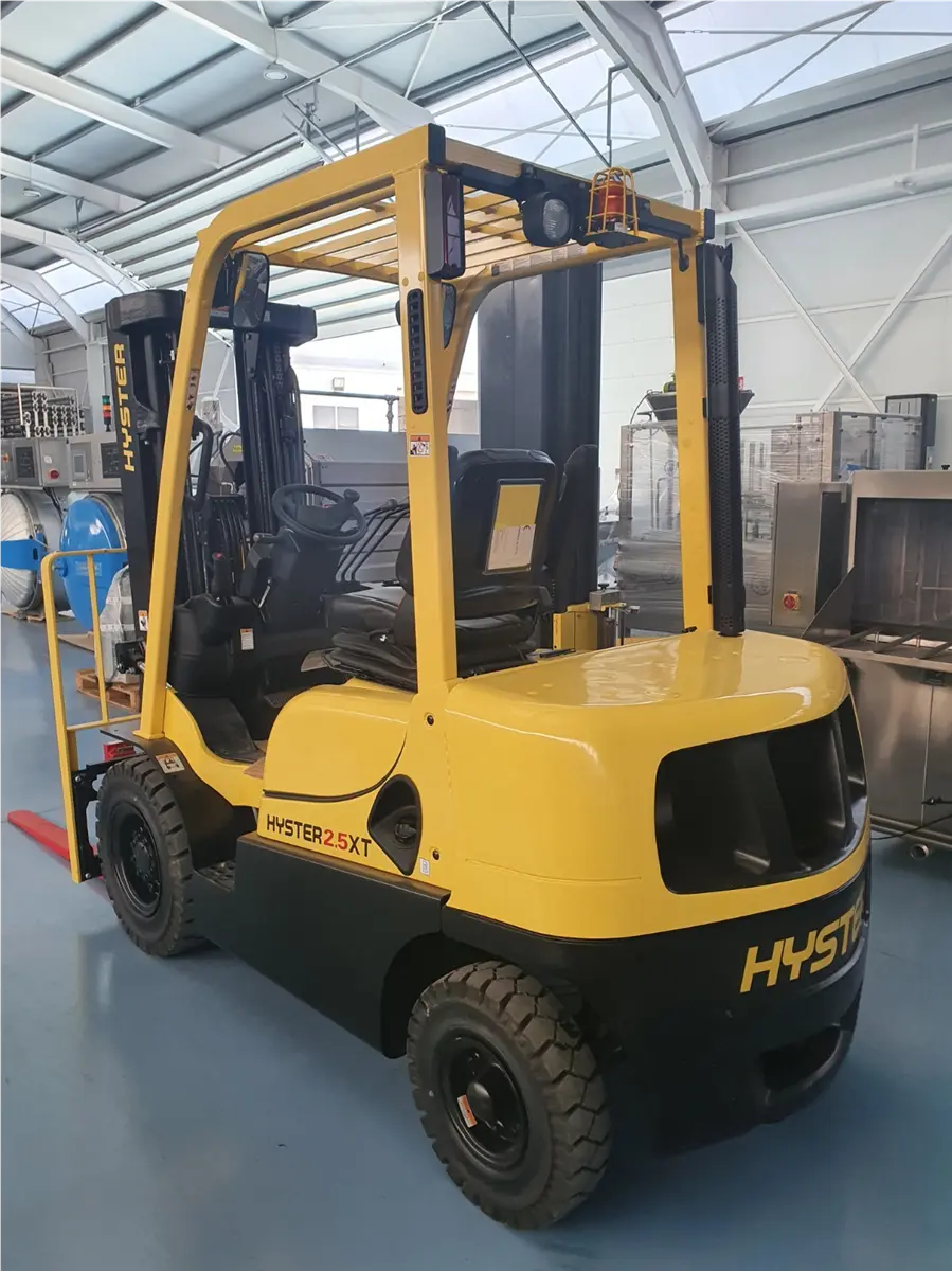 carretilla-elevadora-diesel-hyster-2-500-kg