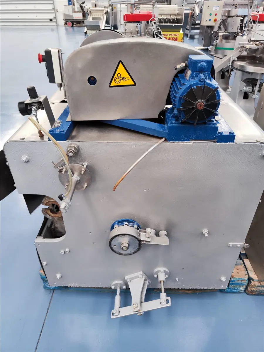 peladora-de-alcachofa-famaco-12