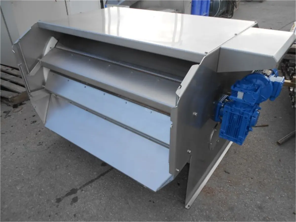 filtre-rotatif-a-surface-raclee-en-acier-inox-fms