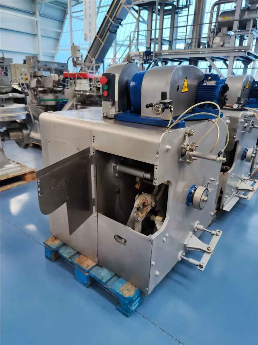 peladora-de-alcachofa-famaco-14