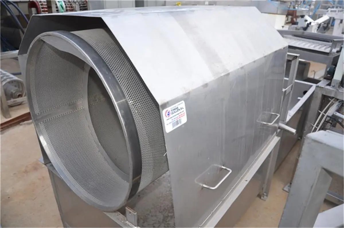 s-s-rotary-filter-for-solid-products-with-pool