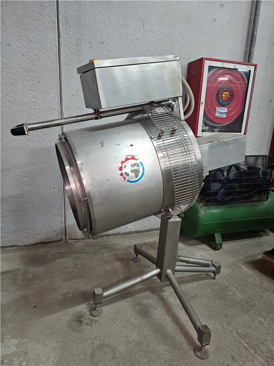 s-s-negriclaudia-bucket-washer