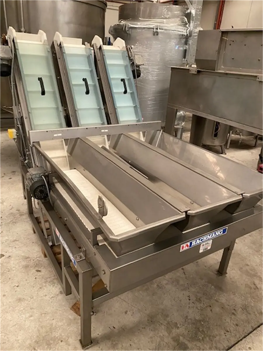 elevador-de-cangilones-de-banda-modular-de-3-vias-en-inox-descarga-1-60-m