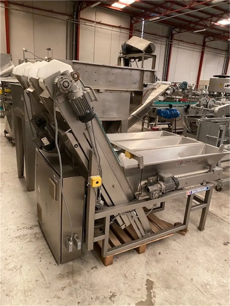 elevador-de-cangilones-de-banda-modular-de-3-vias-en-inox-descarga-1-60-m