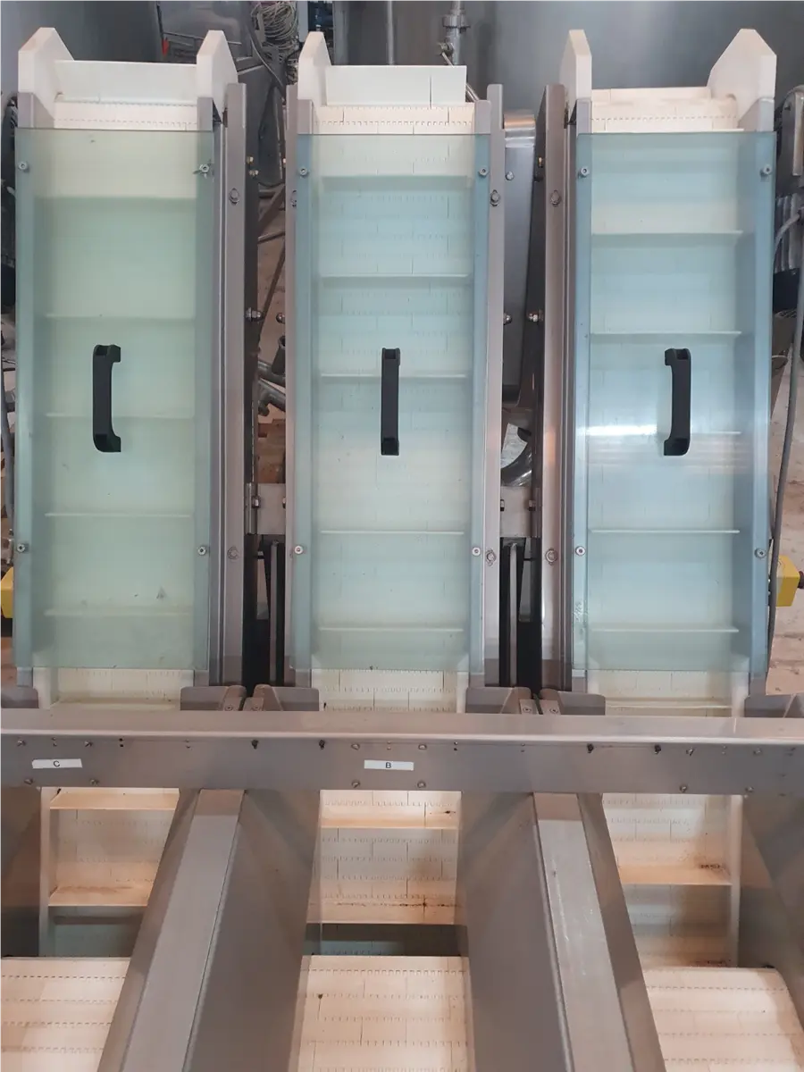 elevador-de-cangilones-de-banda-modular-de-3-vias-en-inox-descarga-1-60-m