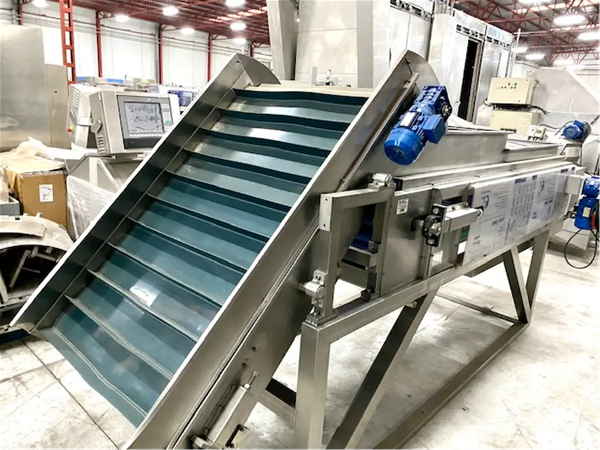 cinta-transportadora-de-rodillos-con-elevador-en-inox-l-4-50m-a-1m