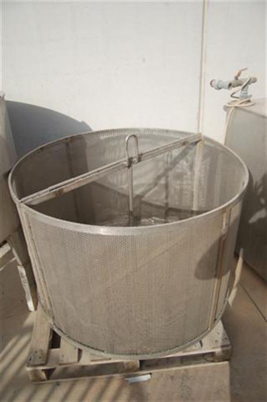 S/S CYLINDRICAL COOKING BASKET, DIAMETER: 1.22 M-1