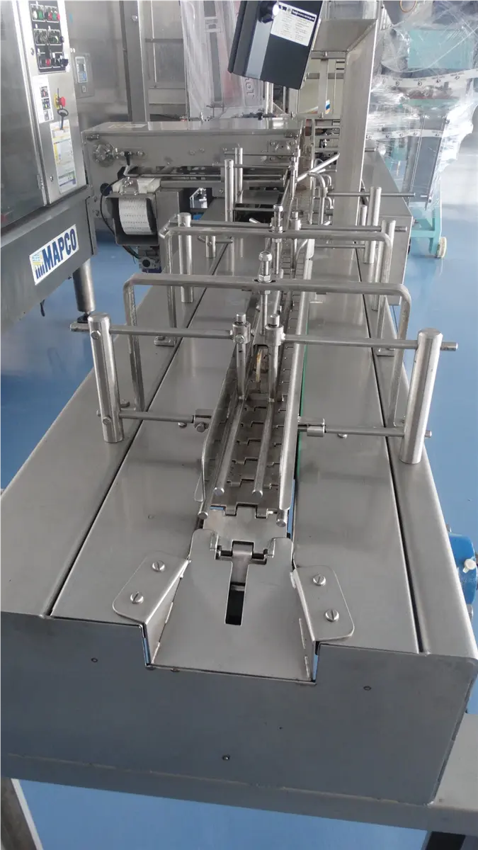 estuchadora-doble-en-acero-inox-castelo