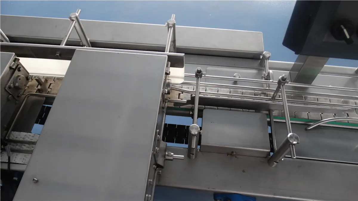 estuchadora-doble-en-acero-inox-castelo