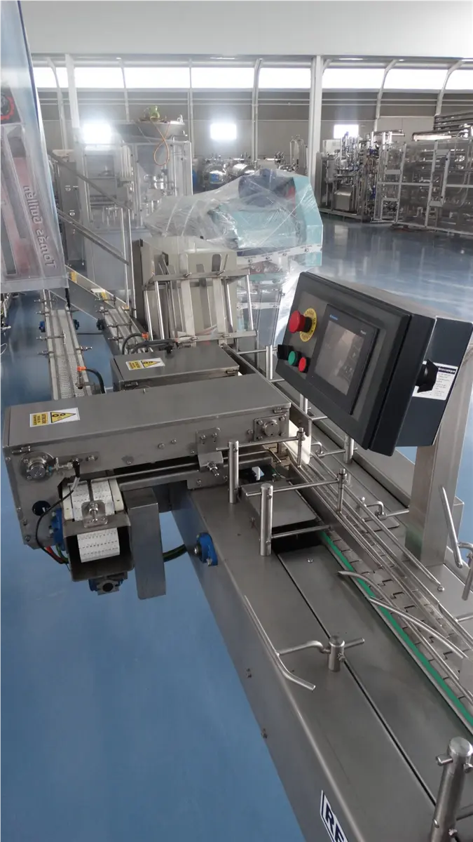 estuchadora-doble-en-acero-inox-castelo