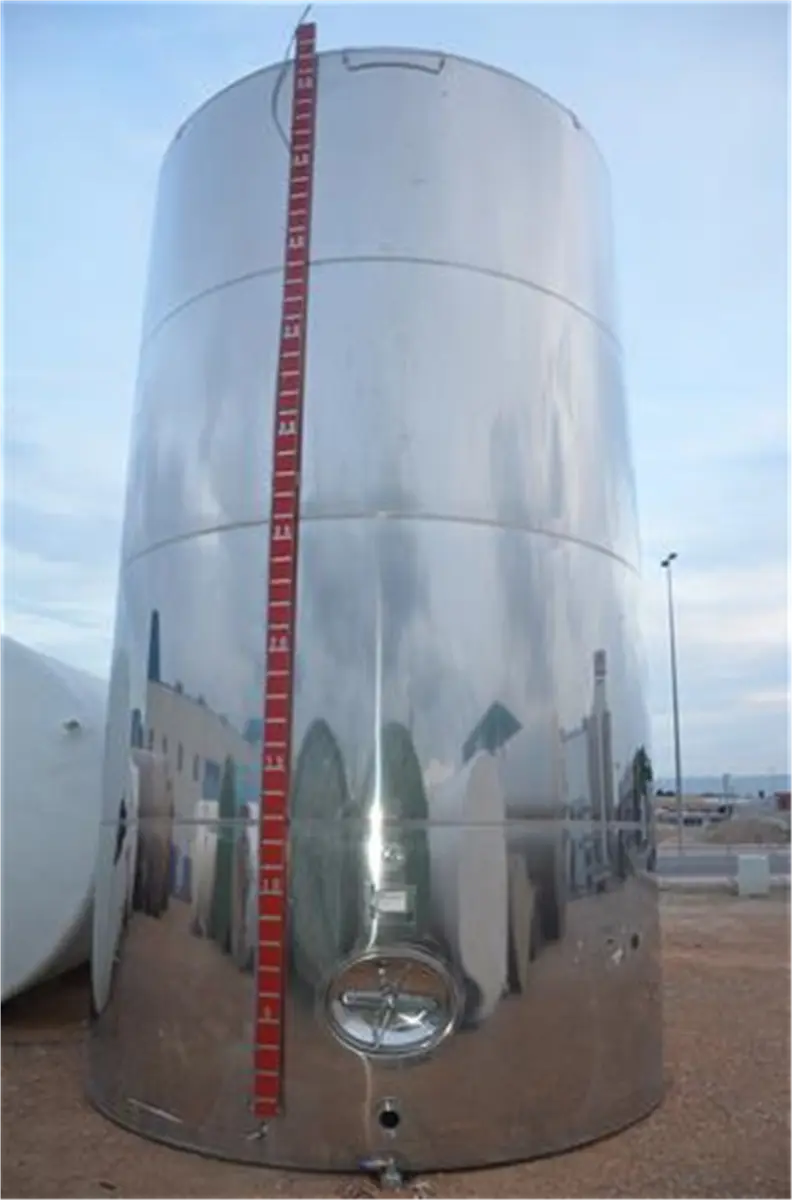 deposito-vertical-en-acero-inox-con-fondo-plano-de-57-500-l-3