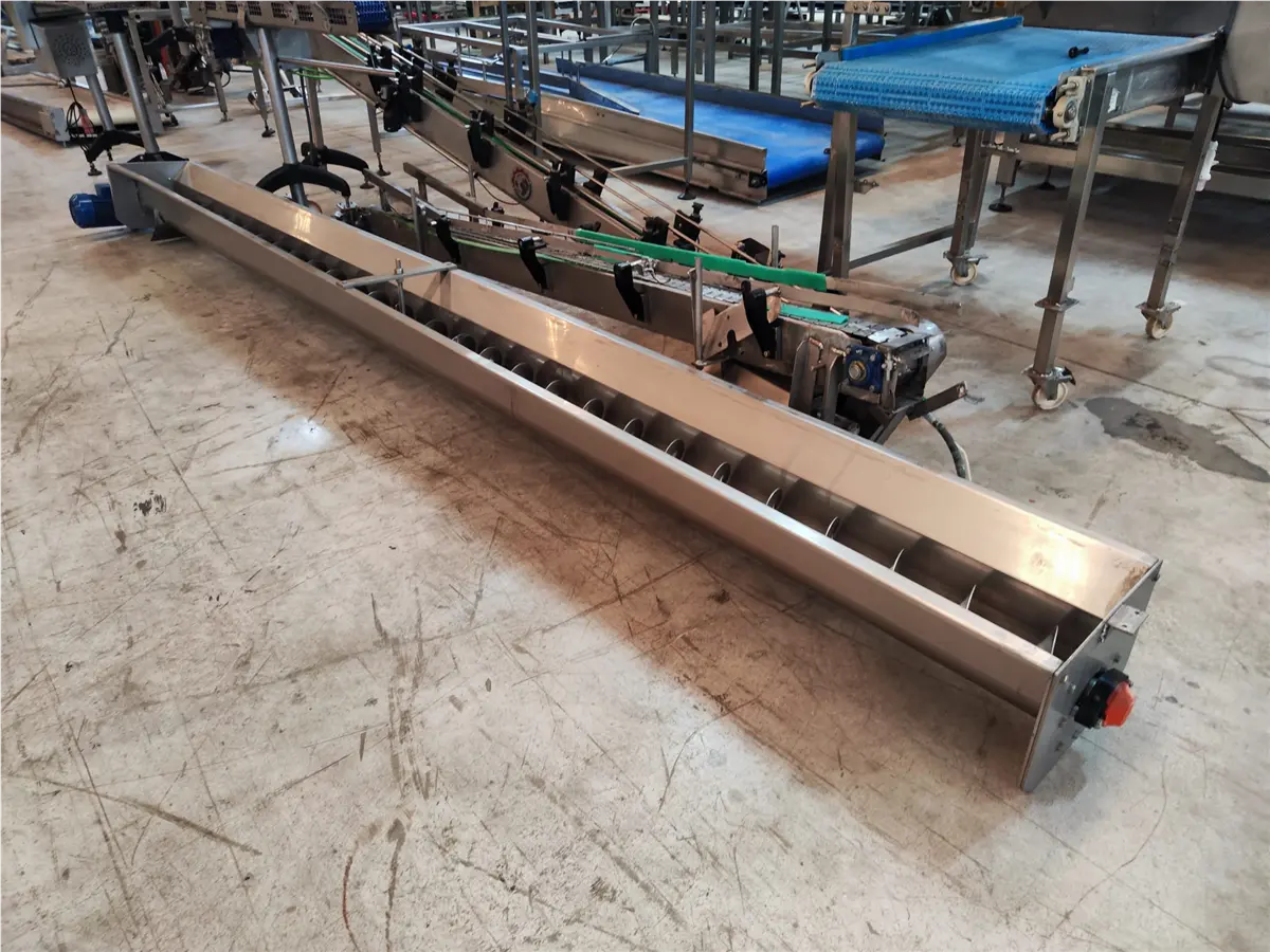 sinfin-transportador-abierto-l-4-80-m-ancho-16-cm