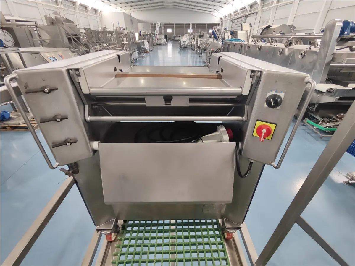 varlet-tuna-skinner-1