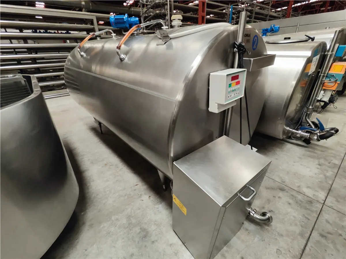 deposito-mezclador-de-doble-fondo-3-000-l-frigomilk-inox