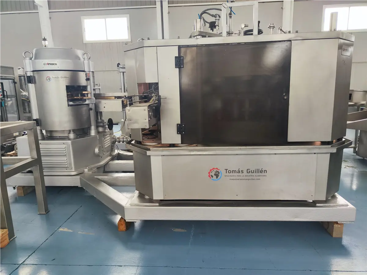 gruppo-di-riempimento-sottovuoto-ed-aggraffatura-per-scatole-comaco-agm-3r