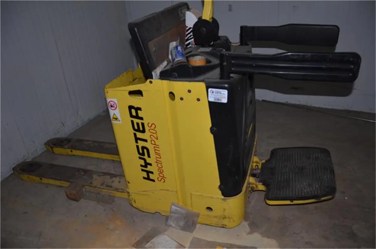 transpaleta-electrica-hyster-2000-kg