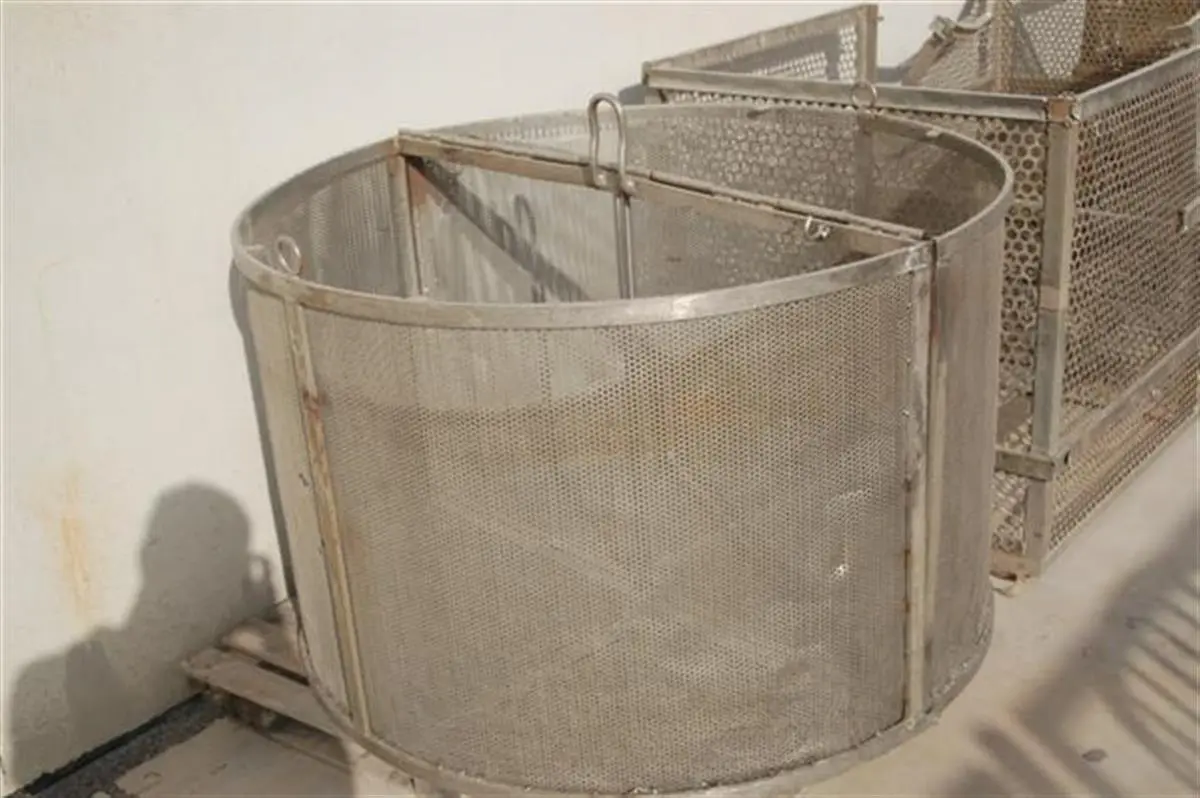 S/S CYLINDRICAL COOKING BASKET, DIAMETER 1.22 M-1