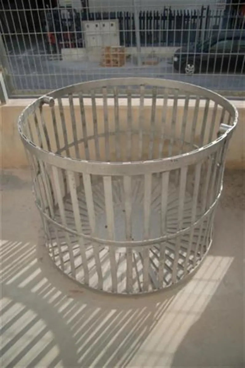 S/S CYLINDRICAL BASKET FOR COOKING TANKS, DIAMETER 1.10 M-1