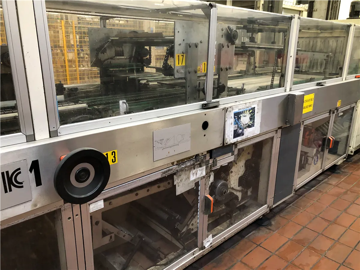 prasmatic-wrap-around-and-box-forming-machine