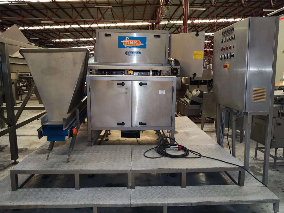 machine-a-enlever-le-pedoncule-et-couper-des-piments-finis-ulft-holland