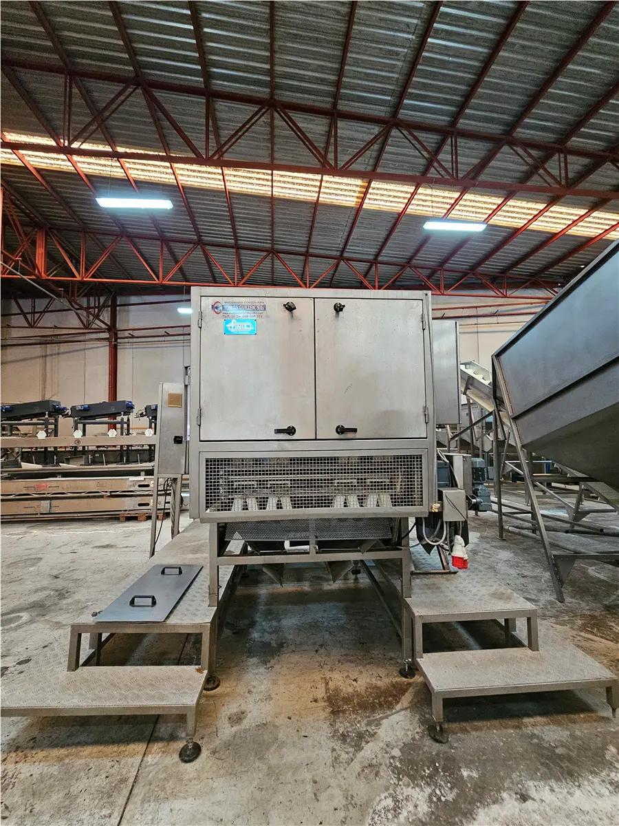 machine-a-enlever-le-pedoncule-et-couper-des-piments-finis-ulft-holland