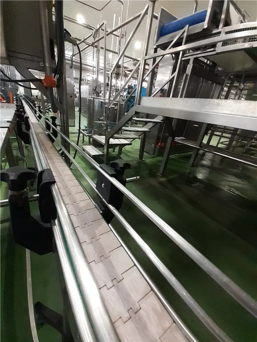 cinta-transportadora-de-charnela-inox-l-5-00-m-a-8-cm