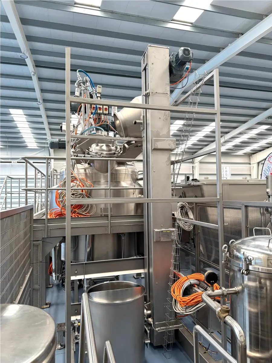 elevateur-a-chariot-inox