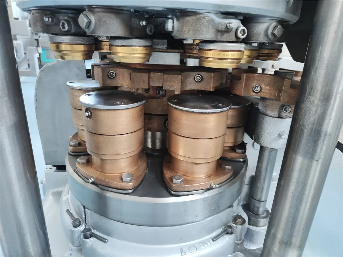 seamer-angelus-60l-with-filling-group