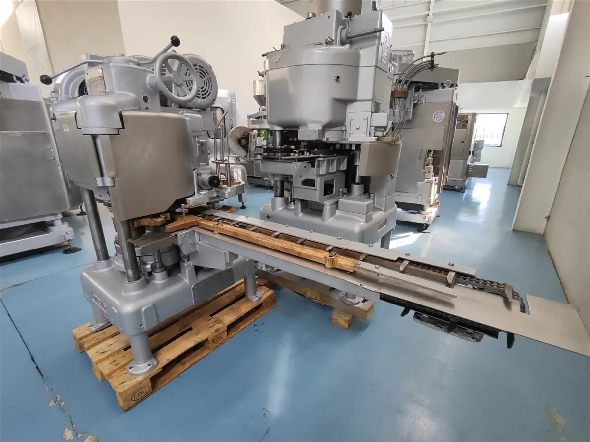 seamer-angelus-60l-with-filling-group