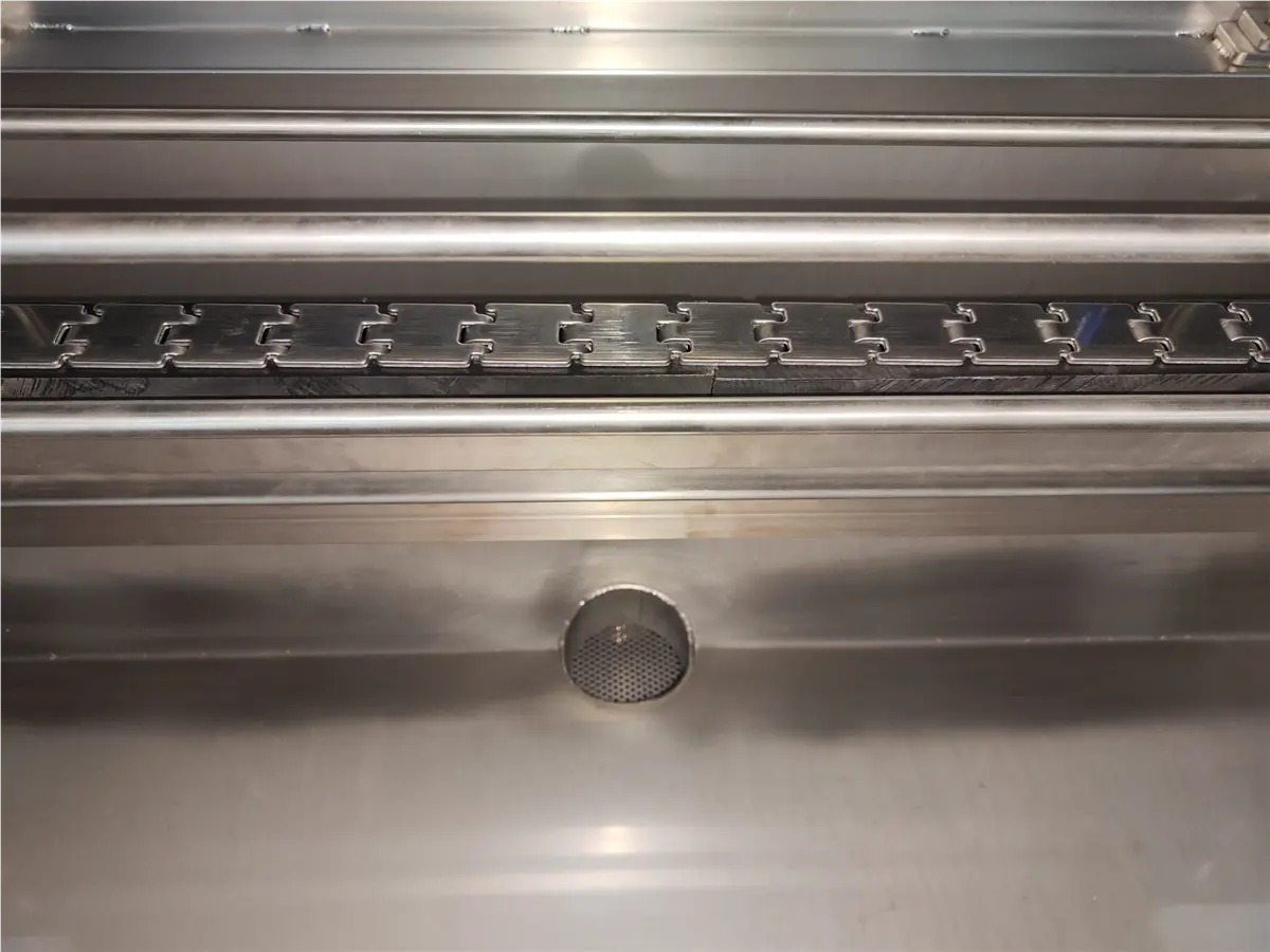 dosificador-de-liquido-de-gobierno-tomas-guillen-5