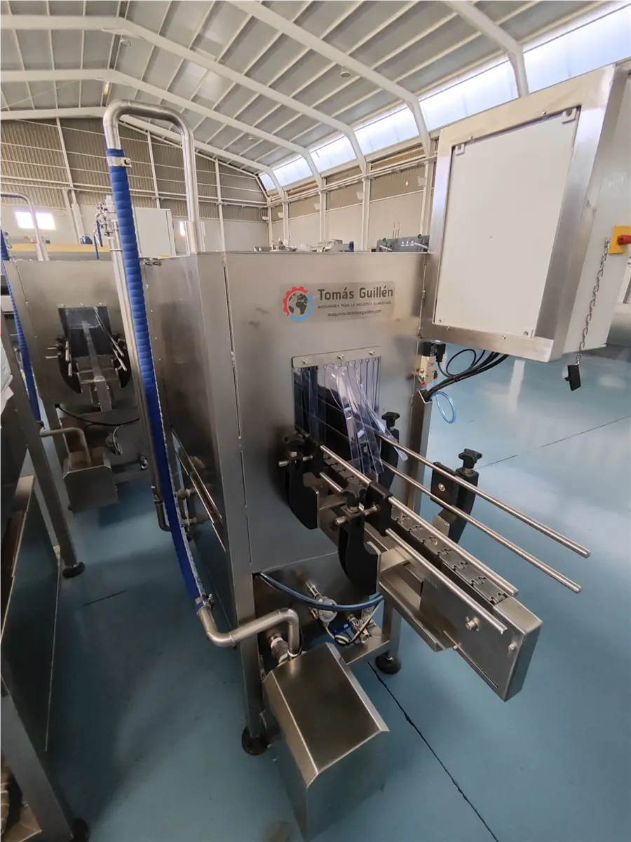 dosificador-de-liquido-de-gobierno-tomas-guillen-5