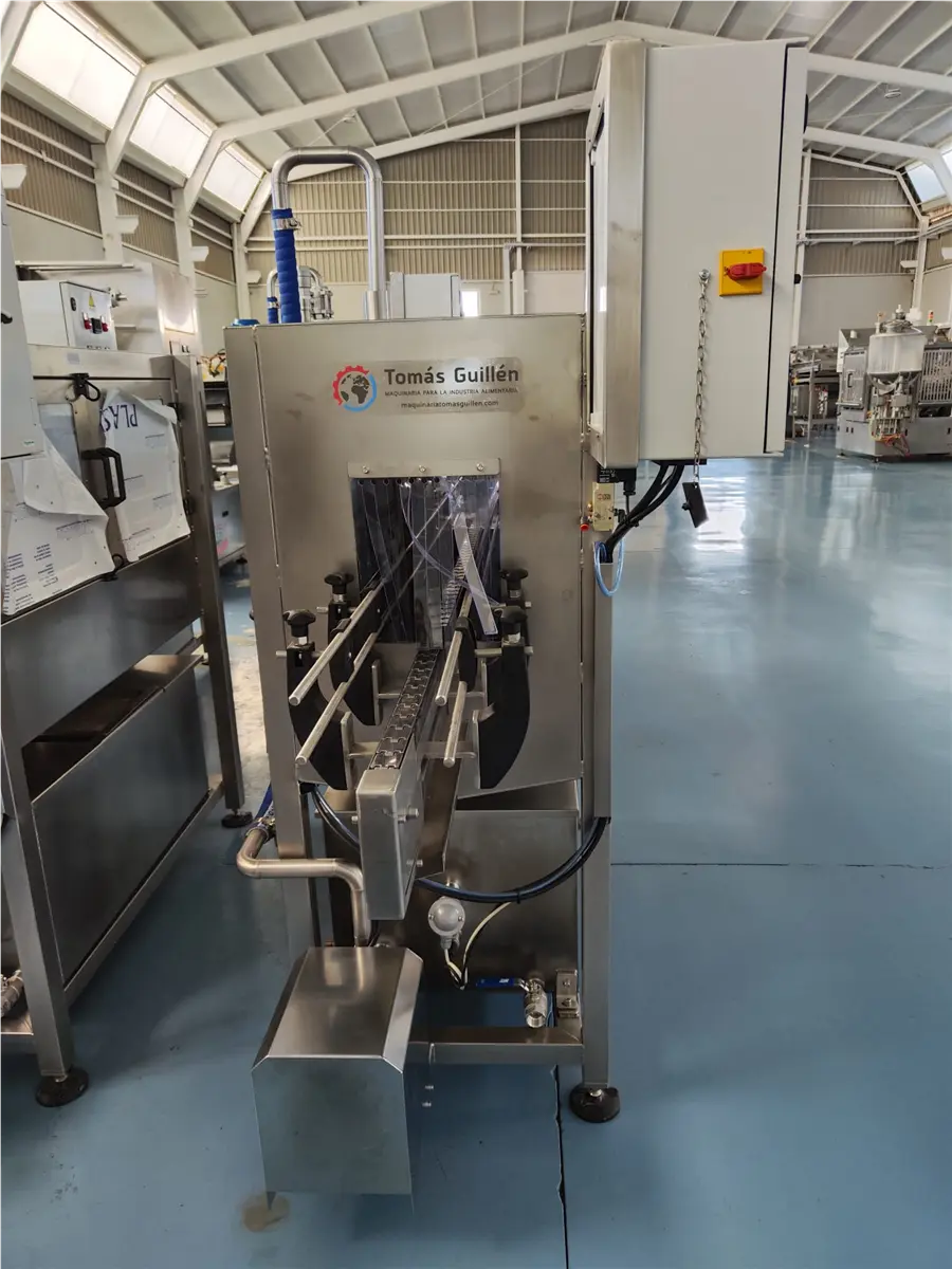 dosificador-de-liquido-de-gobierno-tomas-guillen-5