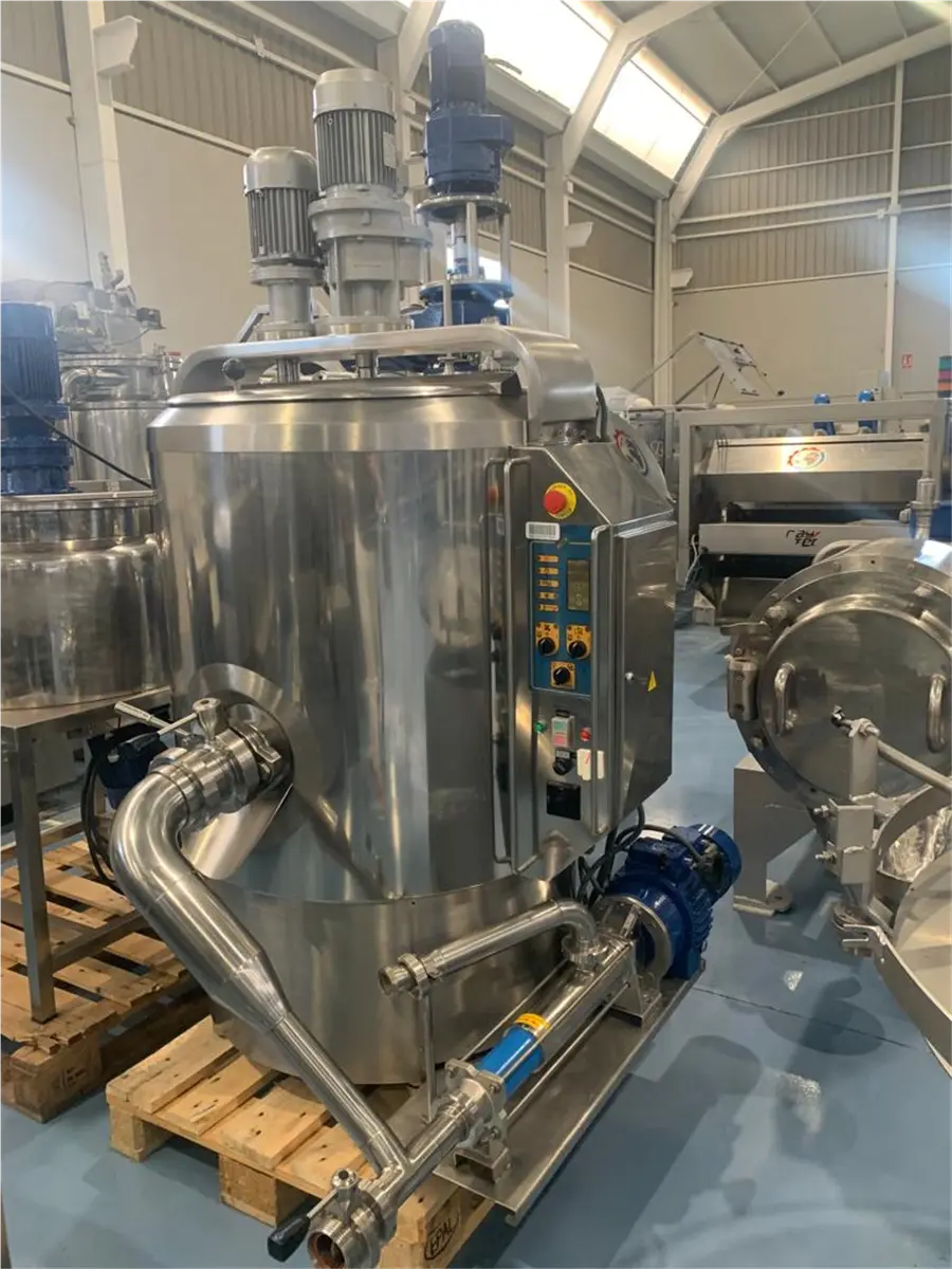 marmita-perol-de-doble-fondo-con-doble-agitador-350-l-luma