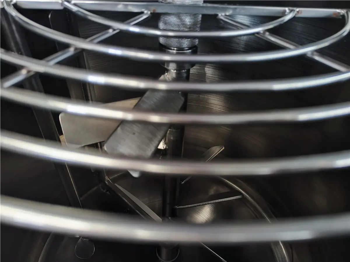 marmita-perol-de-doble-fondo-con-doble-agitador-350-l-luma