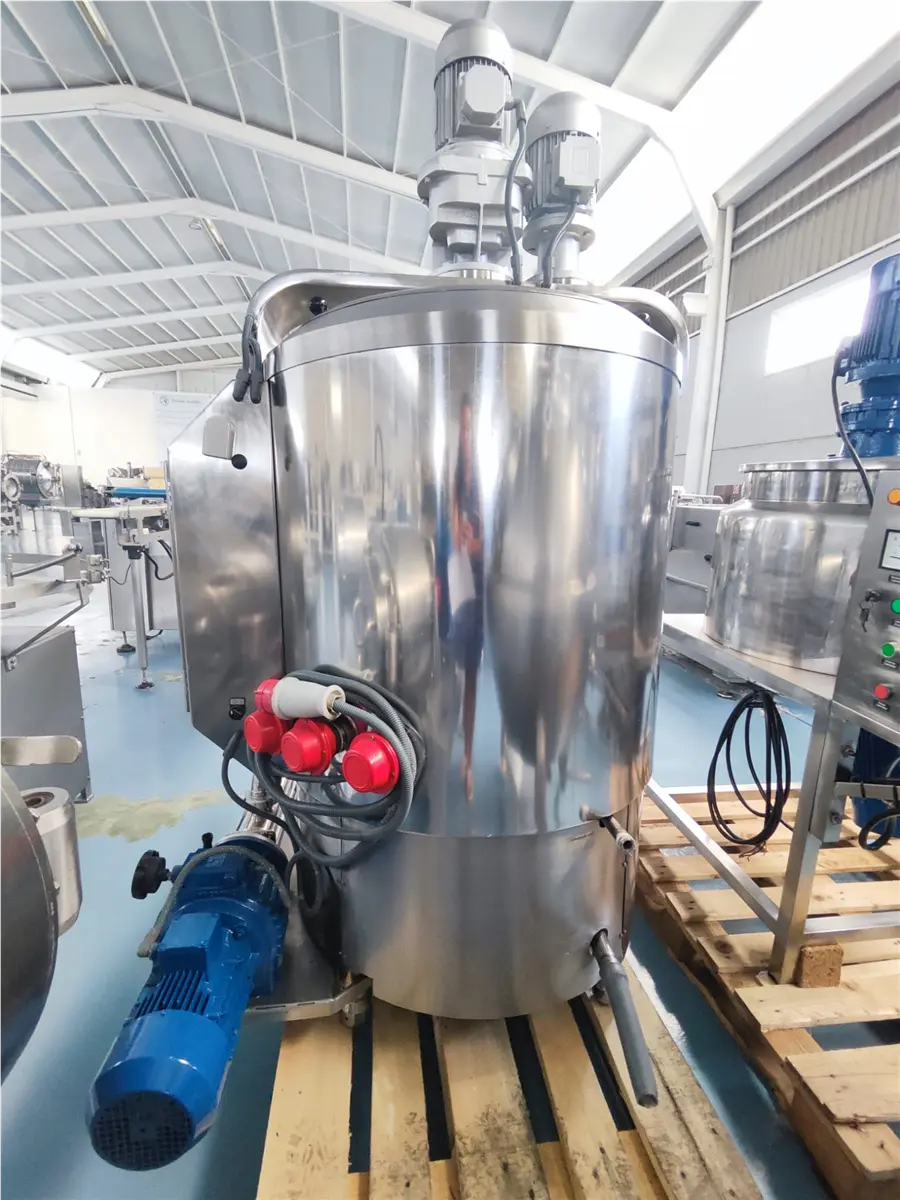 marmita-perol-de-doble-fondo-con-doble-agitador-350-l-luma