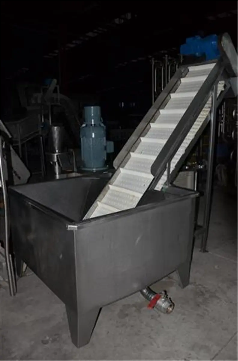 elevador-de-cangilones-de-banda-modular-con-balsa-en-acero-inox-1