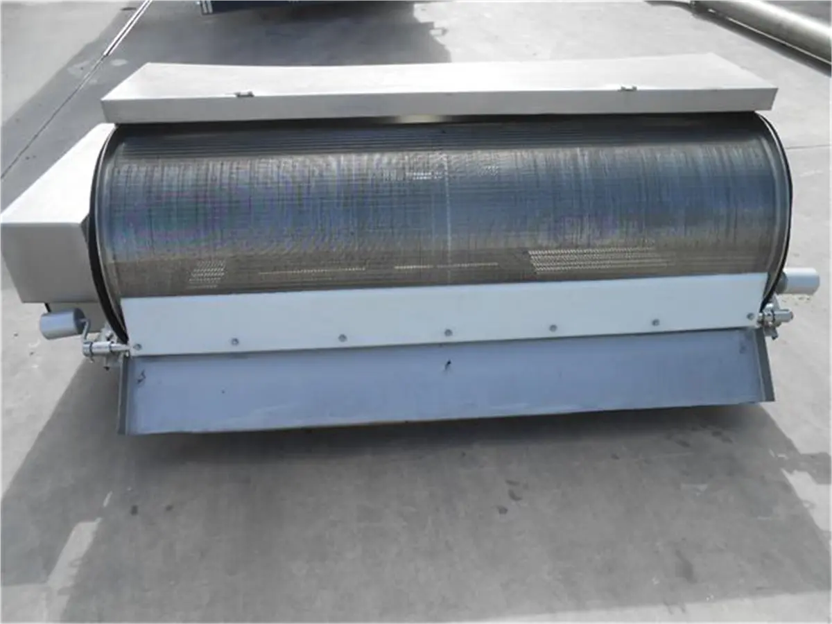 filtro-rotativo-en-acero-inox-de-superficie-rascante