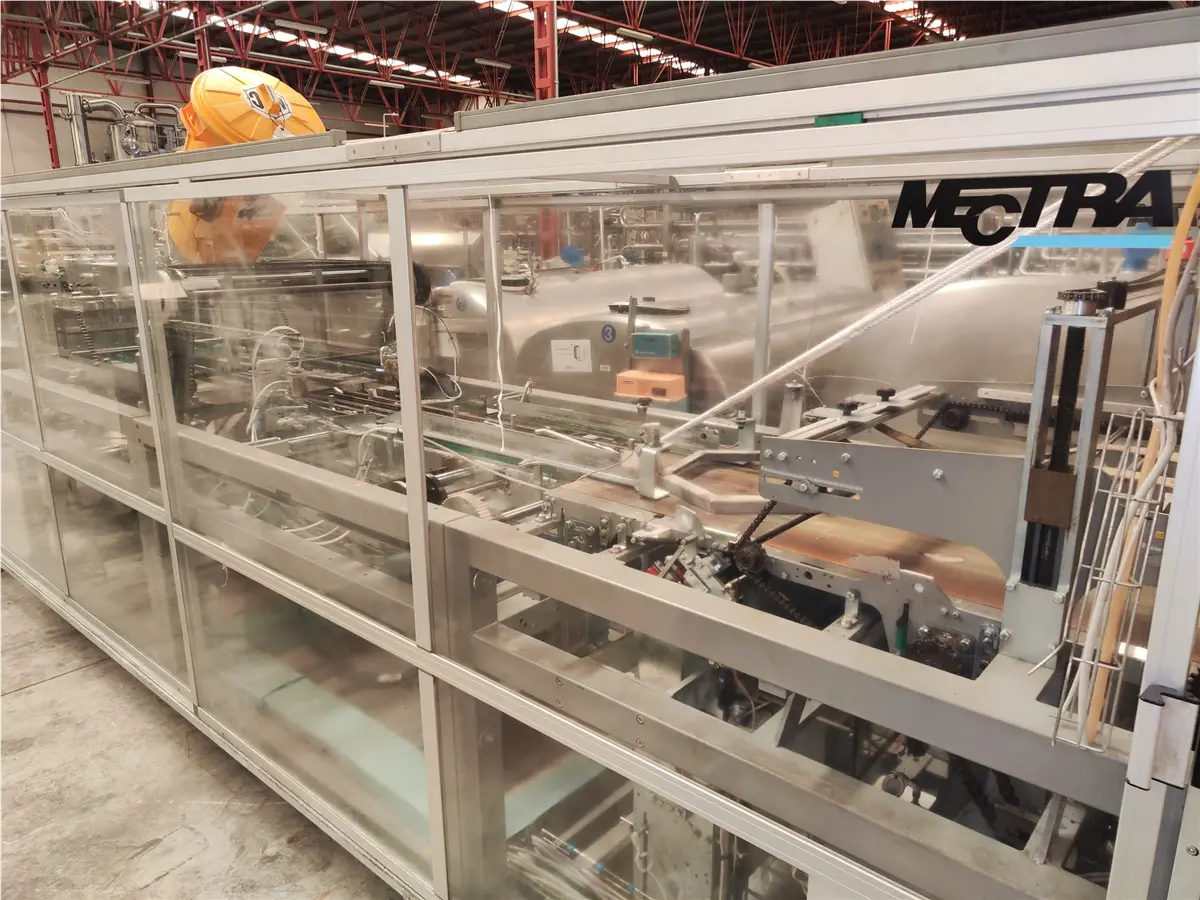 retractil-con-agrupador-y-formadora-de-pack-y-o-bandejas-mectra