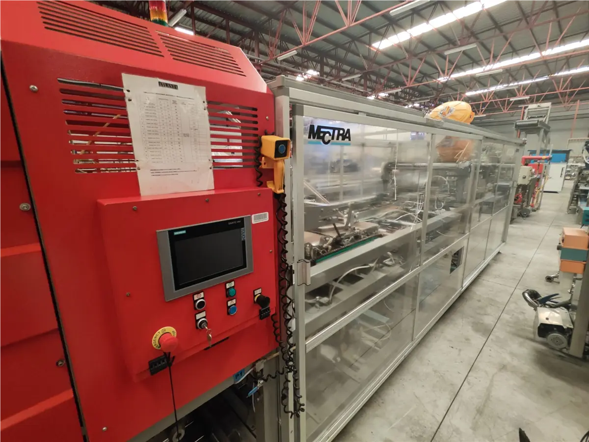 retractil-con-agrupador-y-formadora-de-pack-y-o-bandejas-mectra