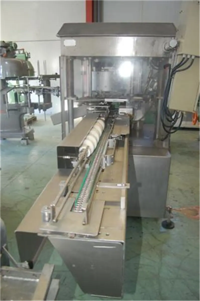 cerradora-automatica-de-latas-fmc-452