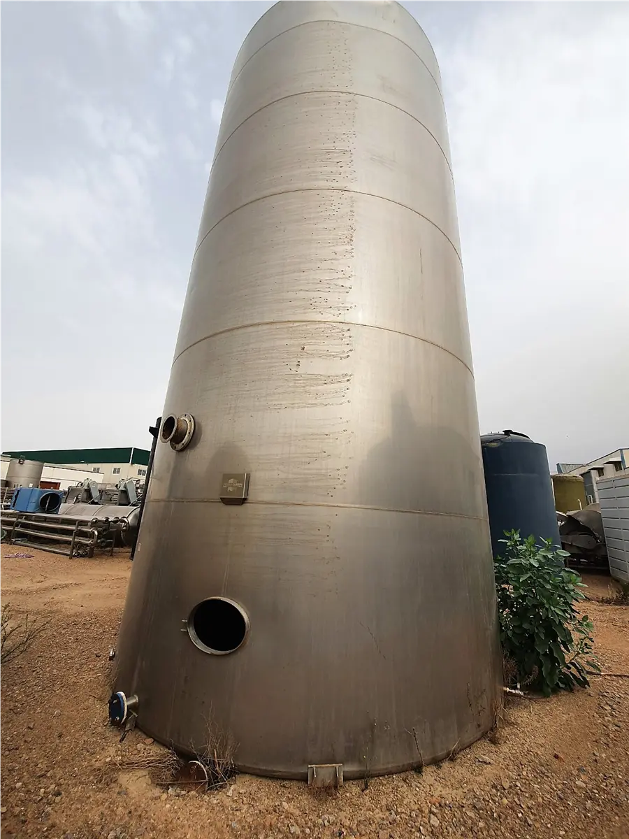 deposito-vertical-en-acero-inox-100-000-l